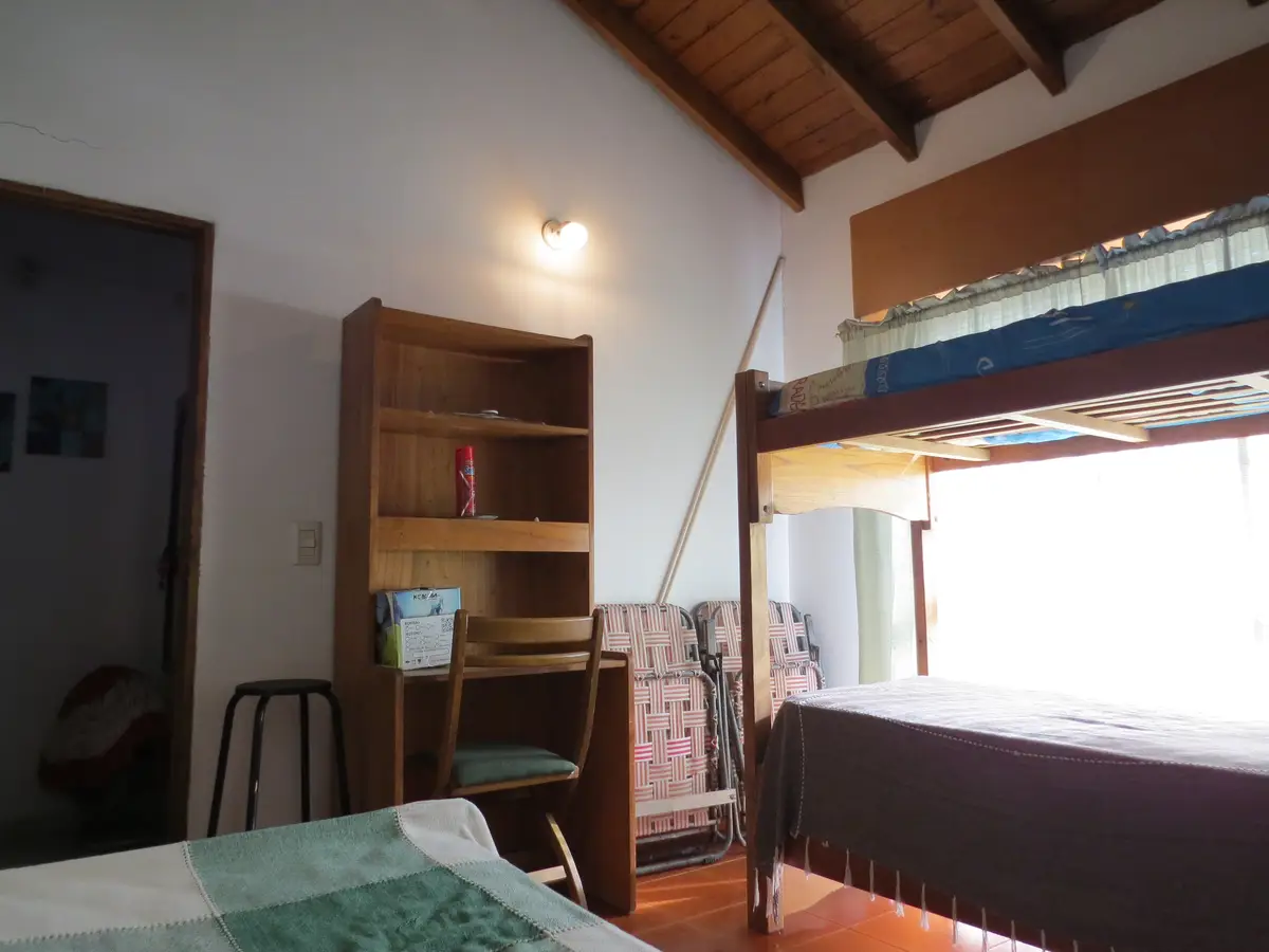 Dúplex con Balcones y Patio Privado – Calle 14 N°155, Las Toninas - Imagen 3