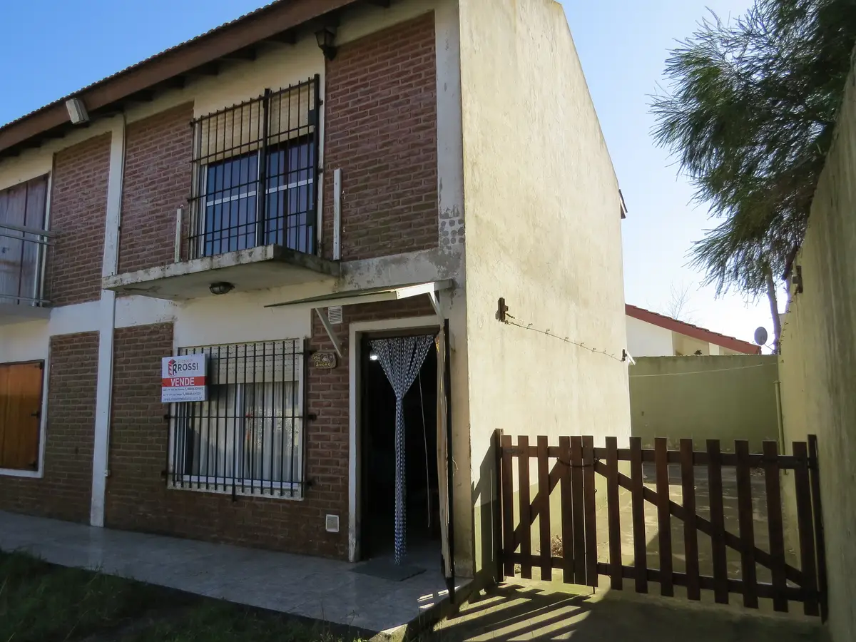Dúplex con Balcones y Patio Privado – Calle 14 N°155, Las Toninas