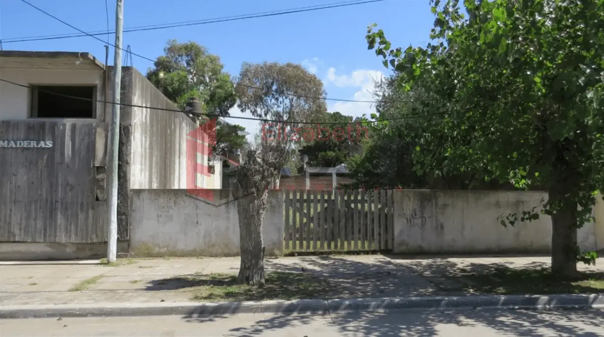 ¡Lote sobre Avenida Comercial a Metros del Centro! – Calle 7 e/ 44 y 46, Las Toninas