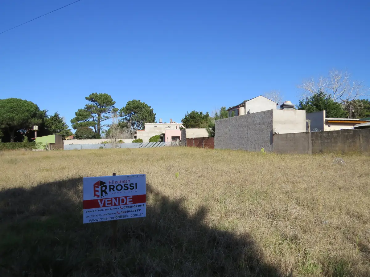 Gran Lote Llano Ideal para Construir – Calle 54 e/ 9 y 11, Costa Chica