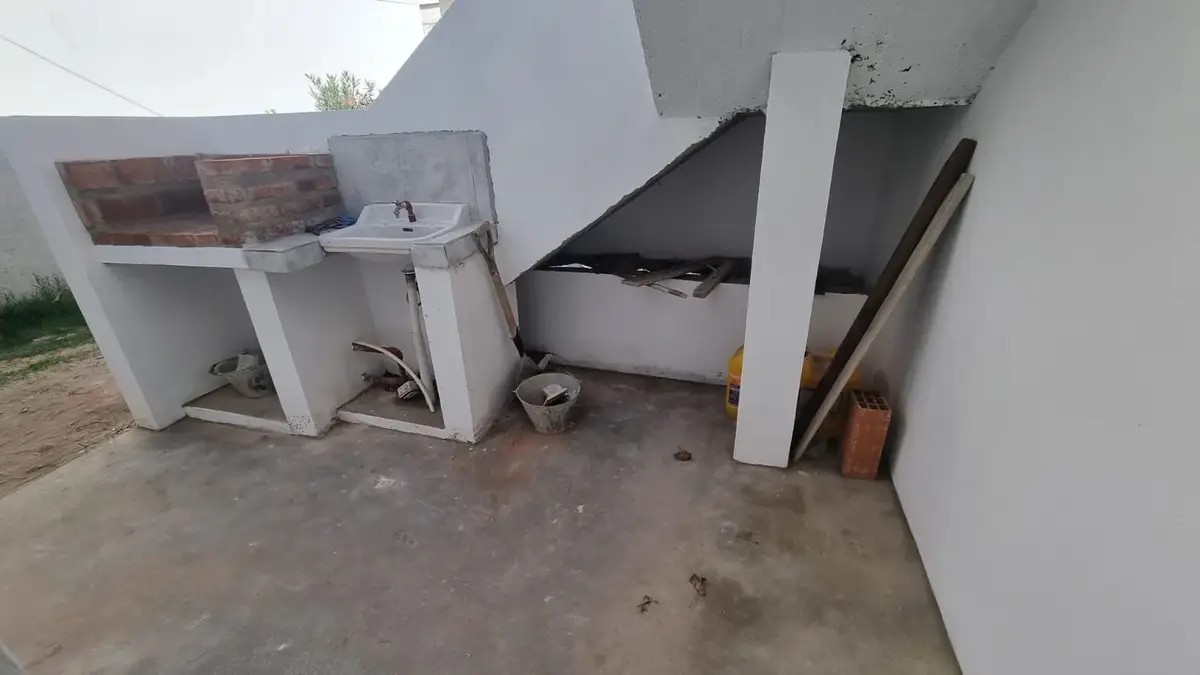 Local a Estrenar con Patio y Parrilla – Calle 7 N°1955, Las Toninas - Imagen 13