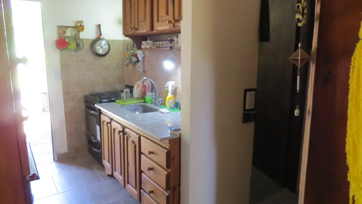 Casa con amplio parque – Calle 42 N°956, Las Toninas. - Imagen 3