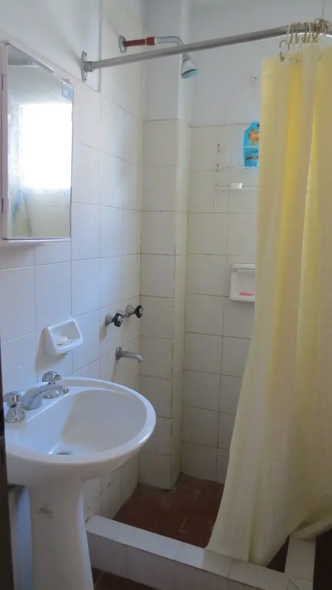 Departamento 2 ambientes con patio – Peatonal, Las Toninas - Imagen 4