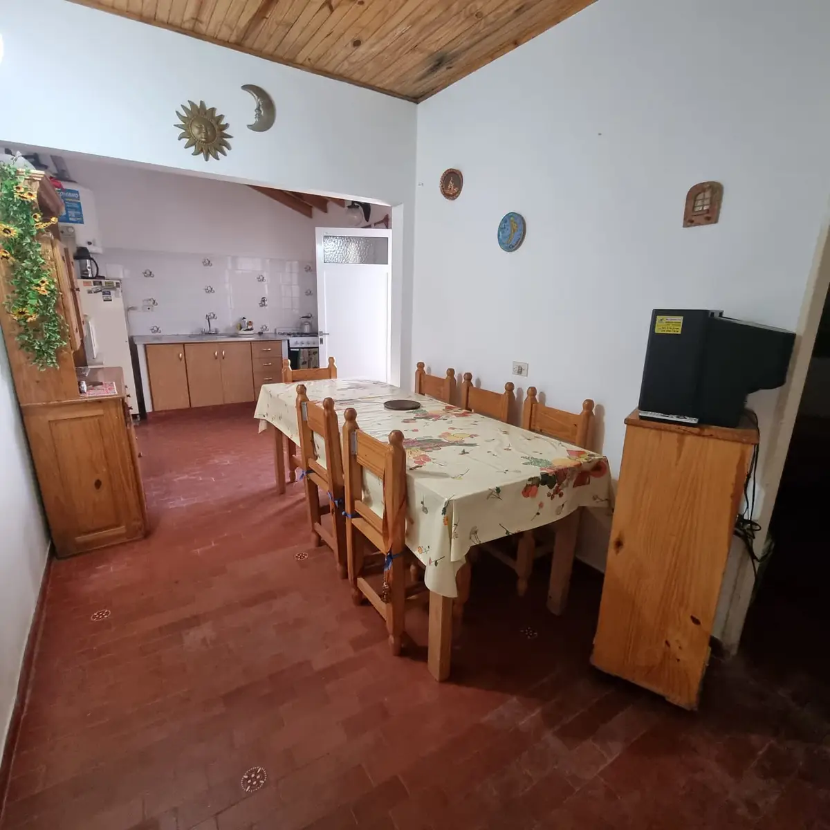 Casa en Venta – Calle 6 e/ 41 y 42, Santa Teresita - Imagen 6
