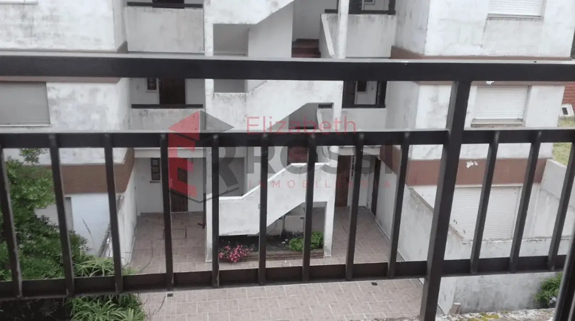 A metros de la playa y sobre el centro turístico –Calle 1 N° 1858 e/40 y 42,Las Toninas - Imagen 4