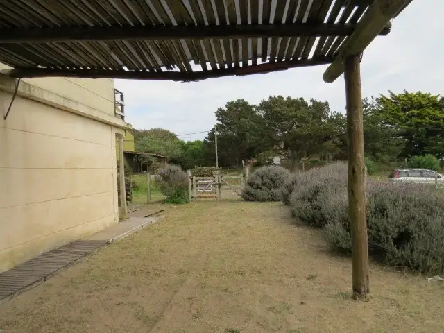 Casa con jardín y patio en Costa Chica –  calle 5 n° 2516 uf 6, Las Toninas - Imagen 13