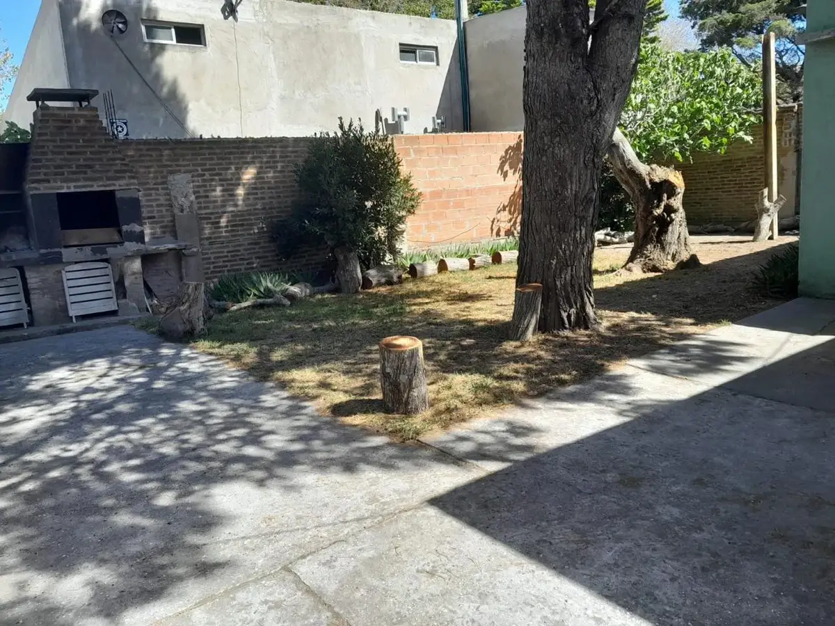 ¡Casa con gran parque arbolado! – Calle 44 N° 585, Las Toninas - Imagen 7