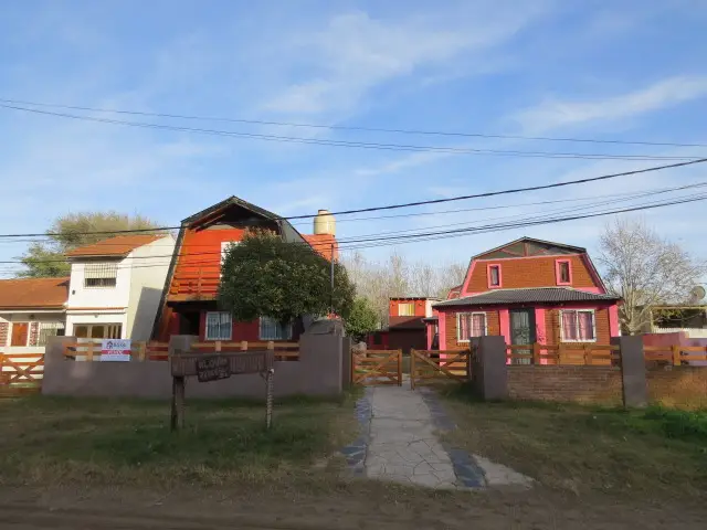 COMPLEJO DE PROPIEDADES – OPORTUNIDAD DE INVERSIÓN CON RENTA ASEGURADA 📍 Calle 19 N°1751, Las Toninas (zona residencial a media cuadra de la avenida principal)