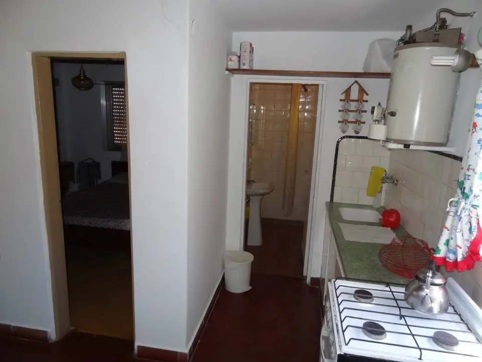 Casa con Gran Lote y Garaje Cerrado – Calle 29 N° 417 Esq. 4, Santa Teresita - Imagen 2