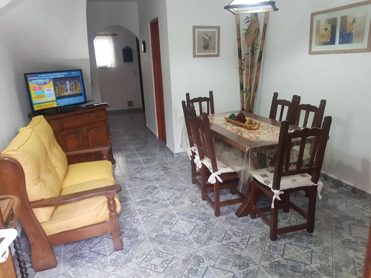 Hermosa Casa a 1 Cuadra de la Peatonal y 2 del Mar – Calle 42 N° 293, Las Toninas - Imagen 2