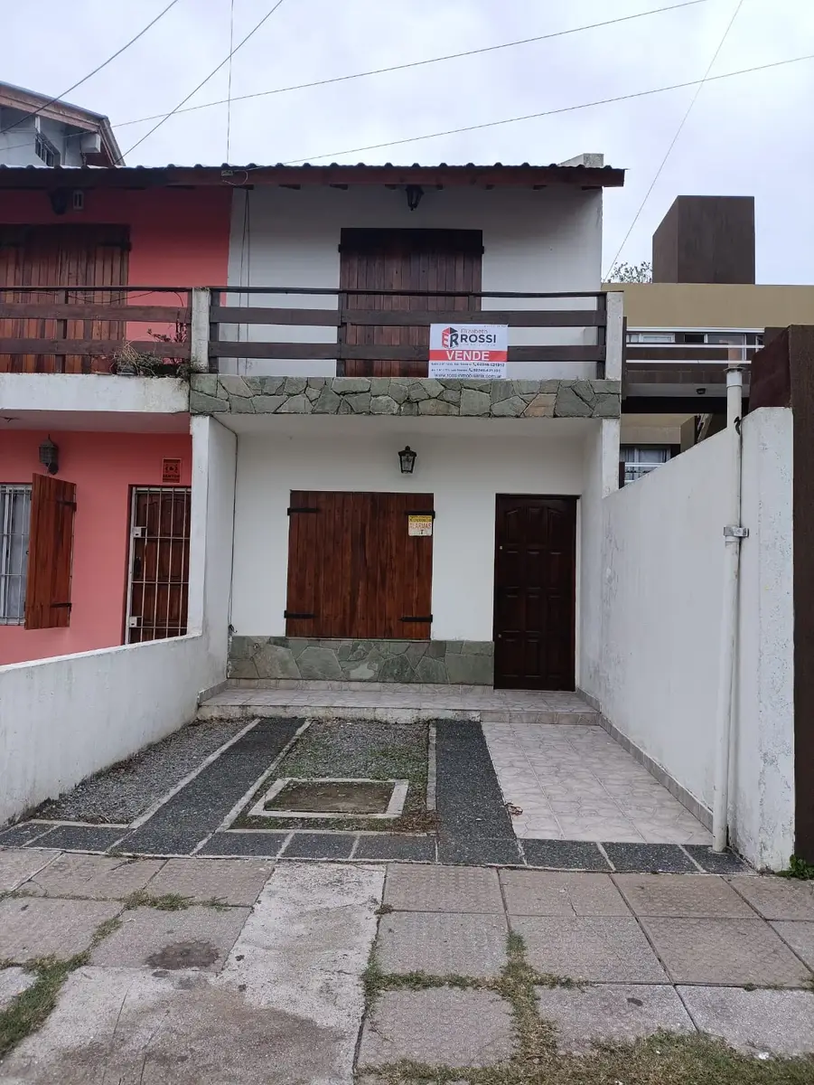Dúplex en Hermosa Ubicación – Calle 39 e/ 6 y 7, Santa Teresita