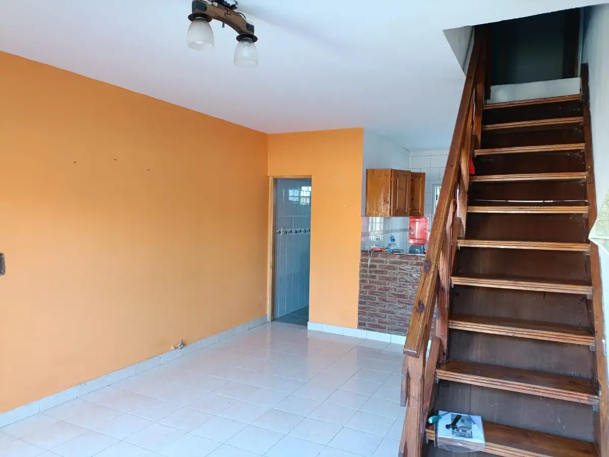 Dúplex en Hermosa Ubicación – Calle 39 e/ 6 y 7, Santa Teresita - Imagen 2