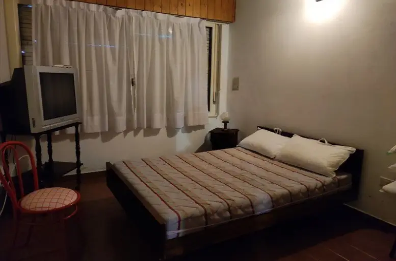 Amplio Chalet con Parque – Calle 13 N° 1779, Las Toninas - Imagen 1