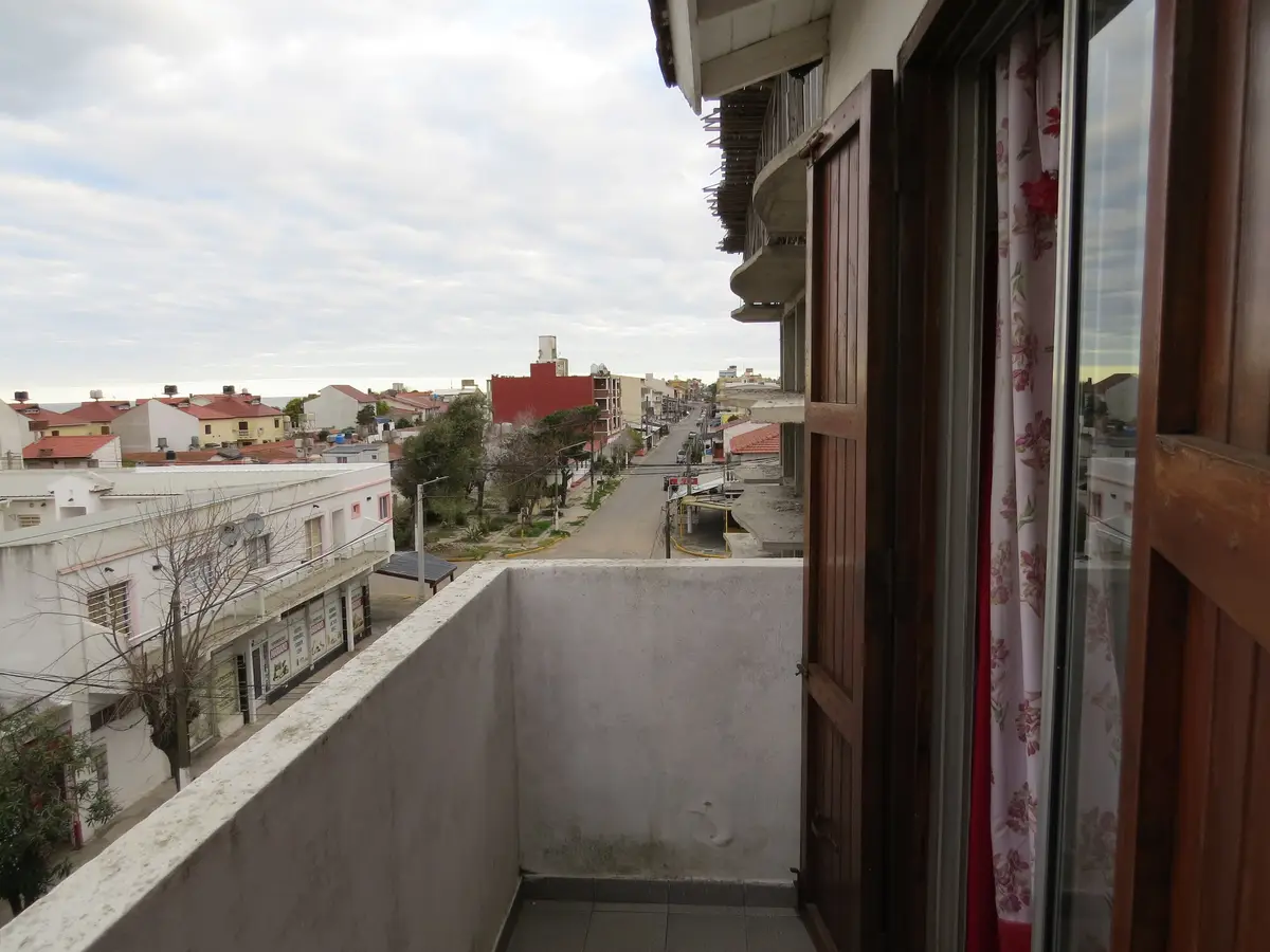 Oportunidad de Inversión – Depto con Balcón y Entrepiso, Calle 1 N°1365 UF 27, Las Toninas - Imagen 1