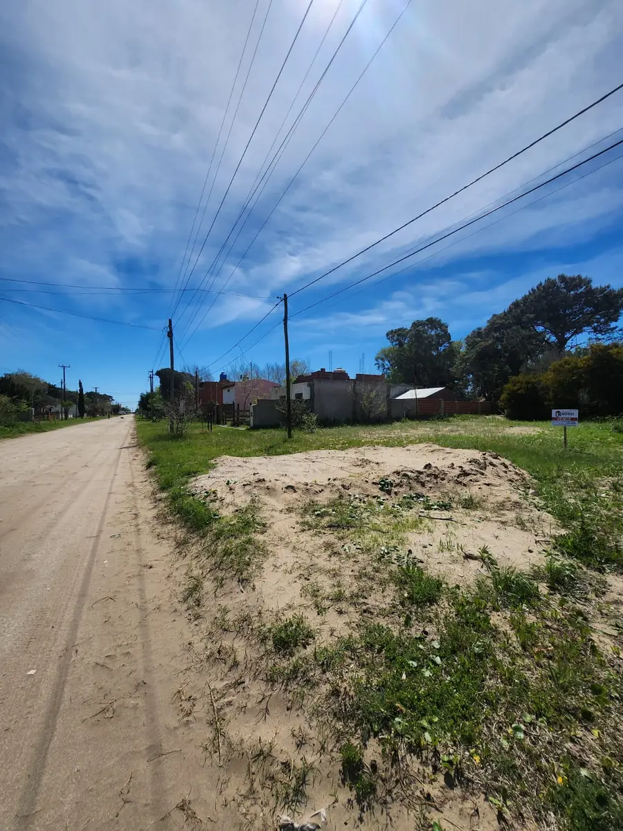 LOTE LISTO PARA CONSTRUIR – Calle 15 entre 8 y 10, Las Toninas - Imagen 2