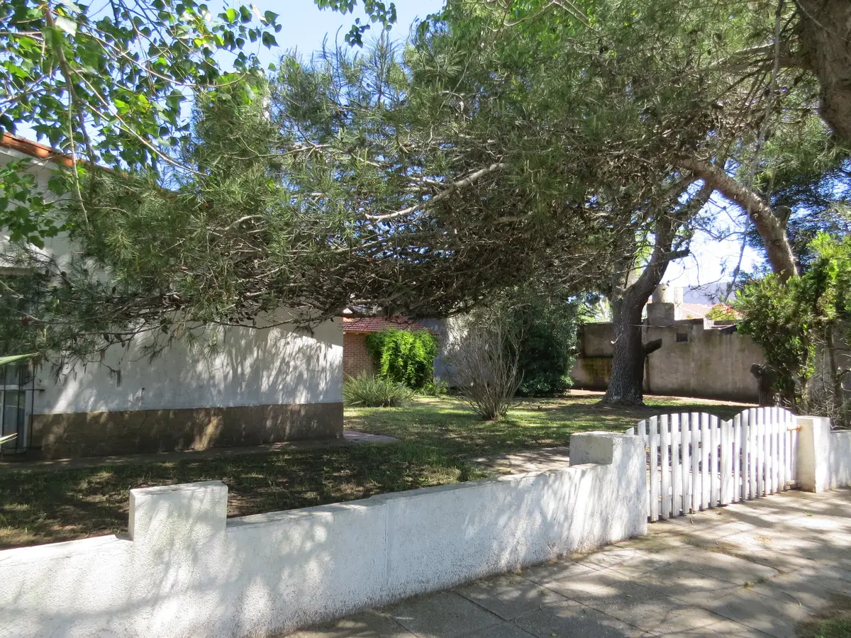 🌴 Casa amplia con quincho y gran capacidad – Zona cercana al mar, Las Toninas - Imagen 2