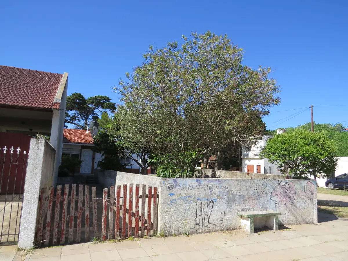 🌴 casa en esquina estratégica – Calle 13 esquina 40 N°1816, Las Toninas - Imagen 2