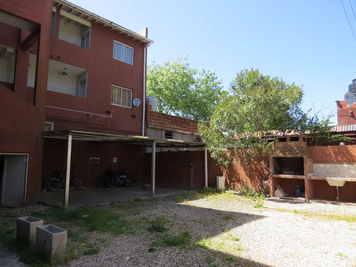 🏡 Dúplex amplio con parrilla y patio – Calle 38 N°420 dto4, Las Toninas - Imagen 3