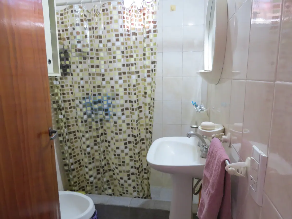 Casa con quincho, patio y garaje cerrado – Calle 11 N°2228, Las Toninas - Imagen 12