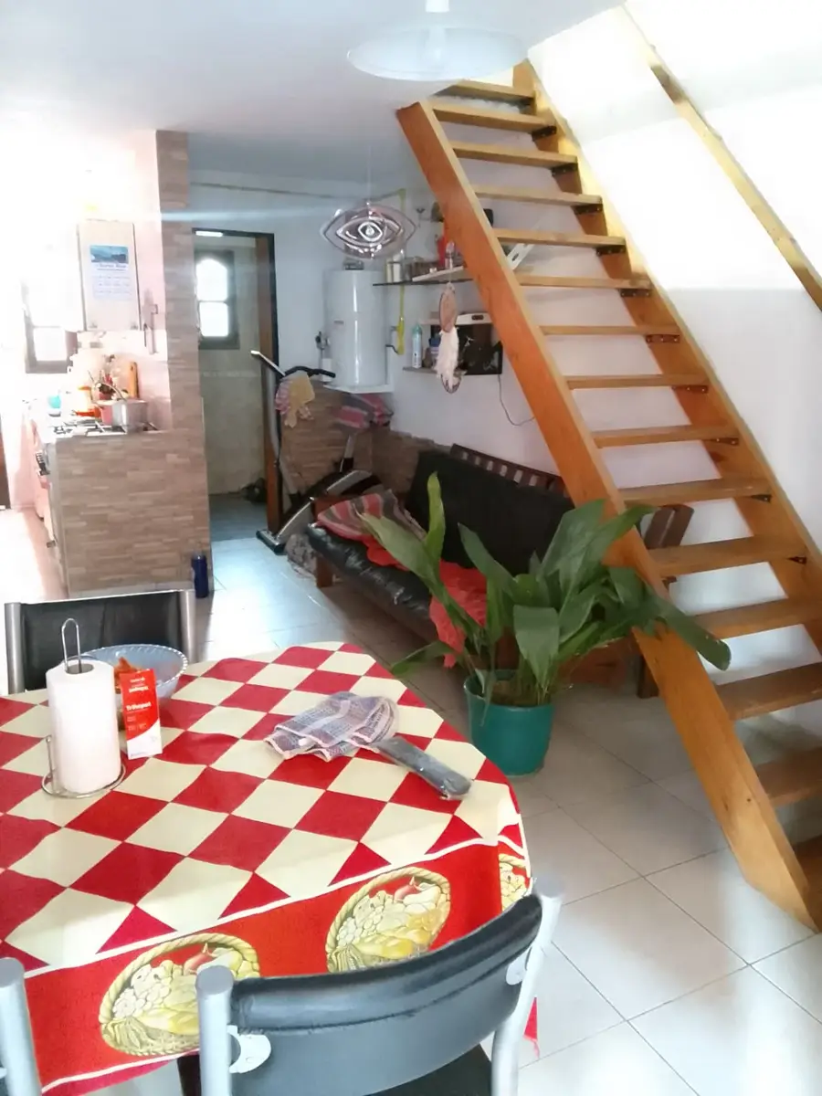 Dúplex en Venta – Av. 41 N° 472 e/ 4 y 5, Santa Teresita - Imagen 2