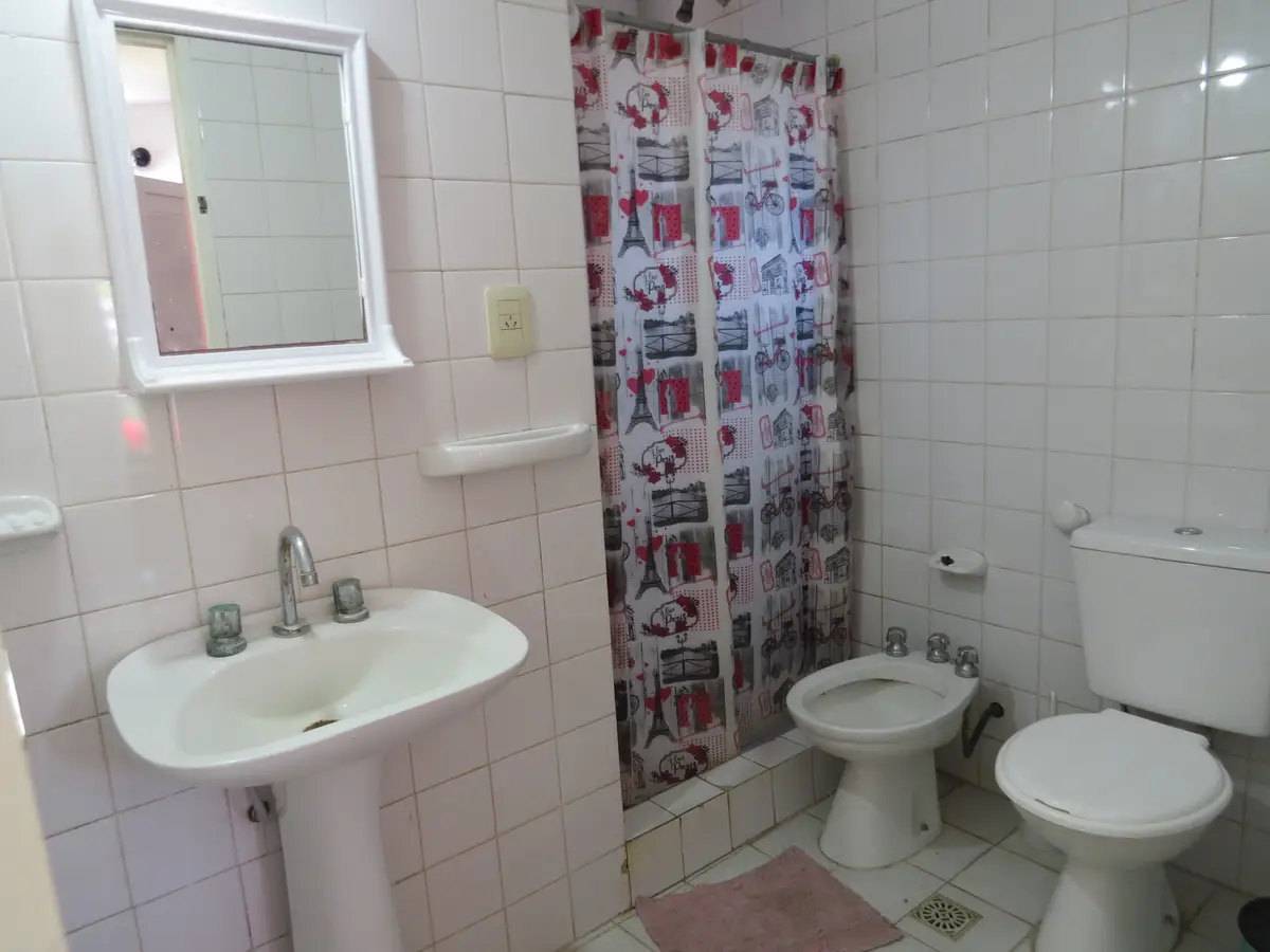 Dúplex con patio y parrilla – Calle 5 N°2166 UF 3, Las Toninas - Imagen 8