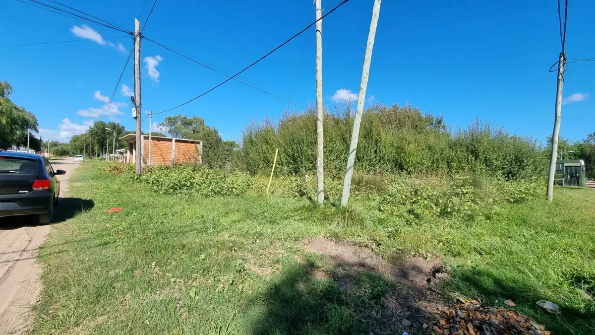 Lote en Venta – Calle 15 e/ 48 y 49, Santa Teresita - Imagen 4