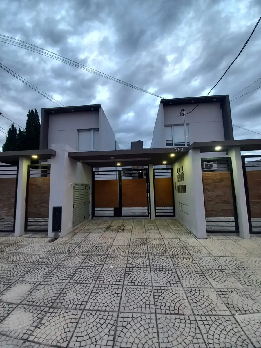 Departamento cómodo en excelente ubicación – Calle 45 n°253, Santa Teresita