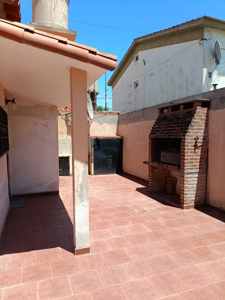 Hermosa casa con patio - Imagen 17