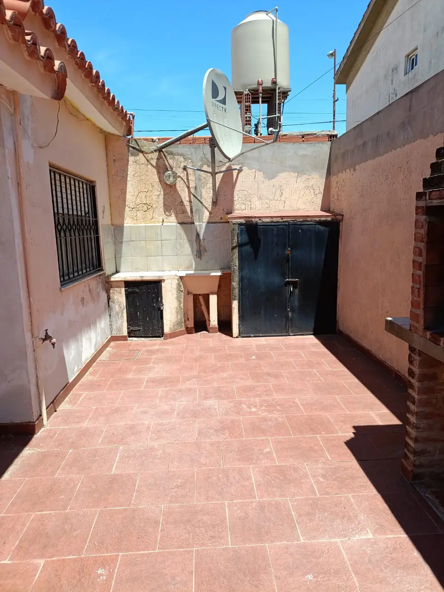 Hermosa casa con patio - Imagen 18