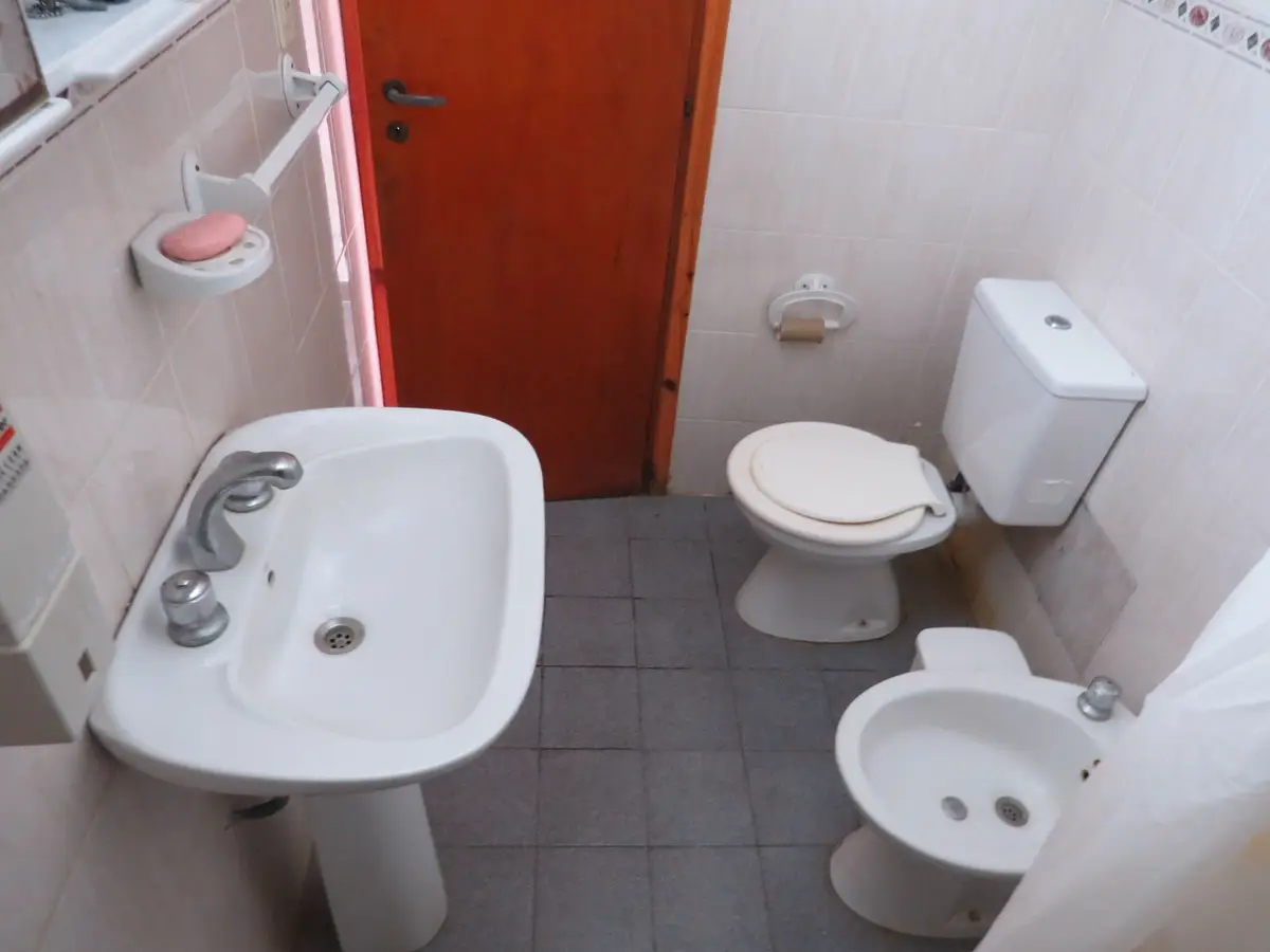 Dúplex con patio y parrilla – Calle 3 Nº 2123, Las Toninas - Imagen 4