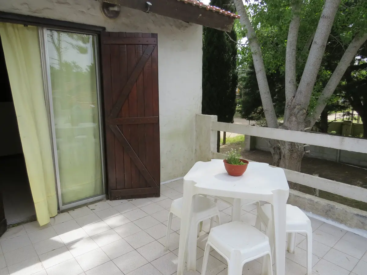 Dúplex con patio y terraza – Calle 28 Nº 530, Las Toninas - Imagen 5