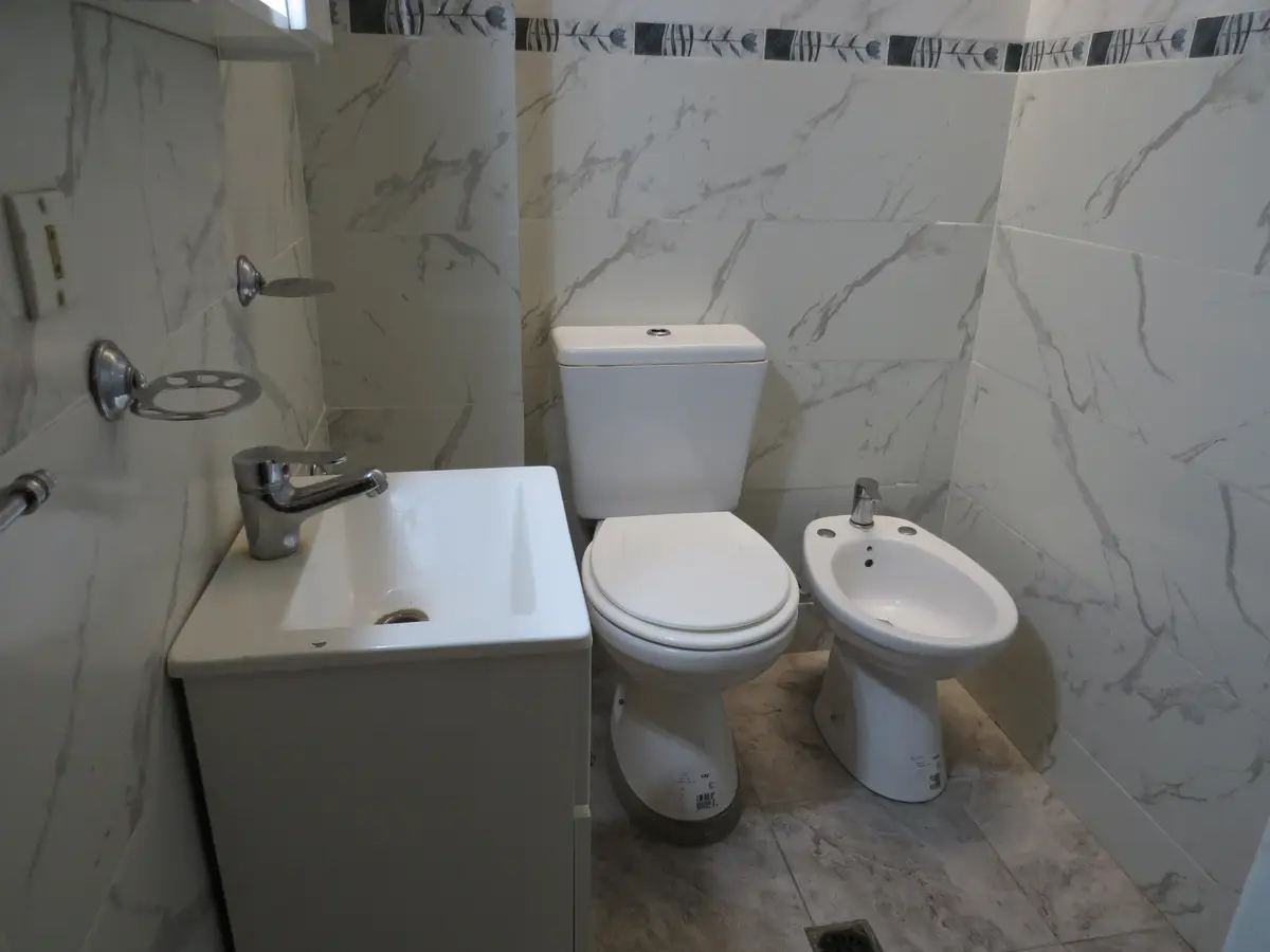 Duplex con Patio y Parrilla – Calle 5 N° 1198, Las Toninas - Imagen 2