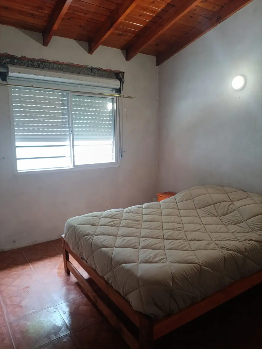 Casa con Patio y Garage – Calle 46 N° 586, Santa Teresita - Imagen 1