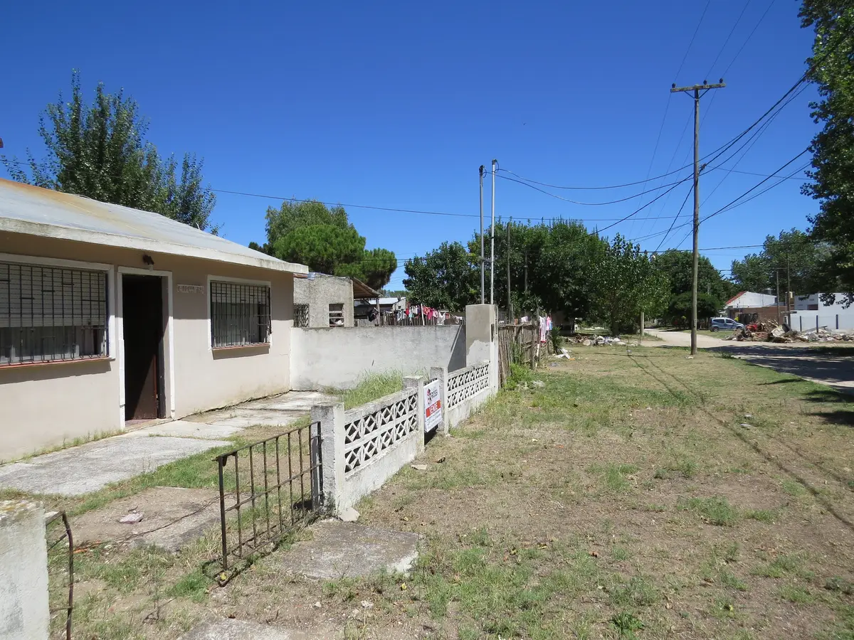 Casa con Cochera y Amplio Terreno – Calle 44 N° 970, Las Toninas - Imagen 10