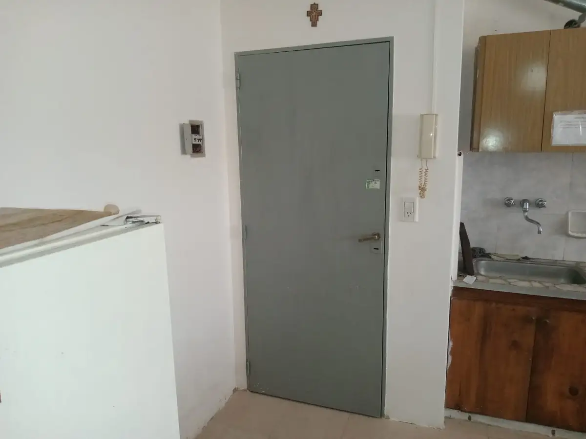 OPORTUNIDAD!! DEPARTAMENTO 2 AMB. AL FRENTE VISTA AL MAR A 30 Mts. DE LA PLAYA! - Imagen 8