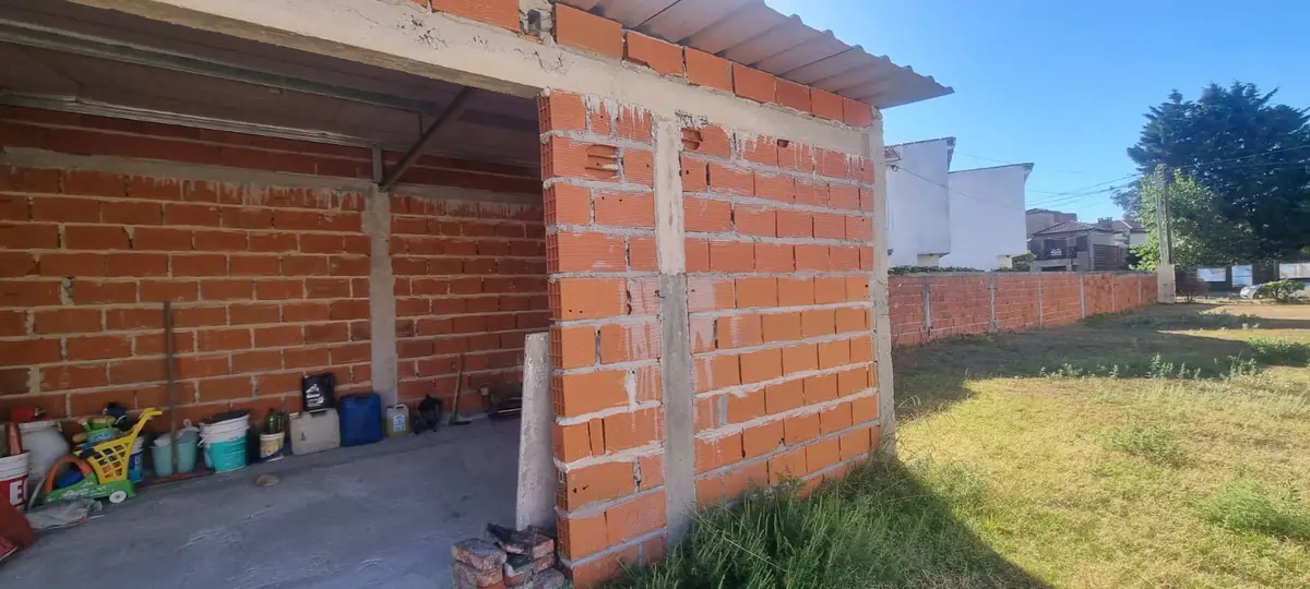 LOTE EN EXCELENTE UBICACIÓN – IDEAL INVERSIÓN O VIVIENDA PERMANENTE - Imagen 4