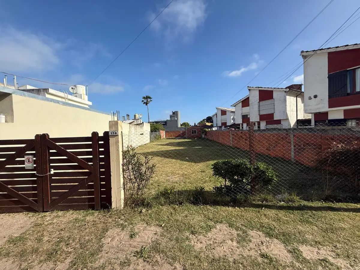 LOTE EN EXCELENTE UBICACIÓN – IDEAL INVERSIÓN O VIVIENDA PERMANENTE - Imagen 11