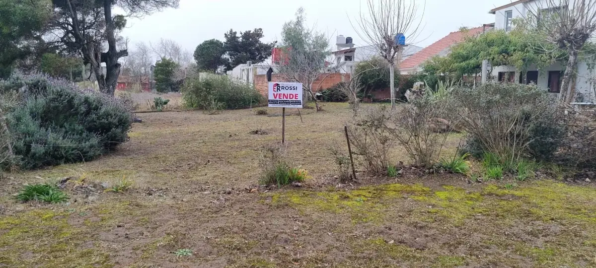 Lote en zona residencial – Calle 54 e/7 y 5, Las Toninas.