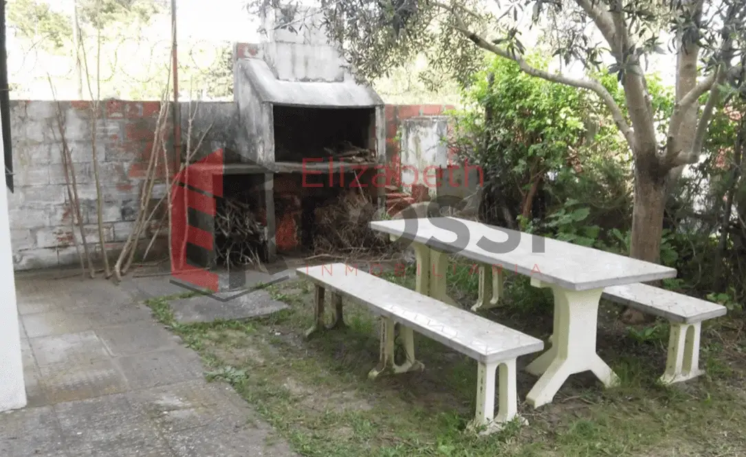 Casa + 3 departamentos – Calle 5 N° 289, e/8 y 10, Las Toninas - Imagen 10