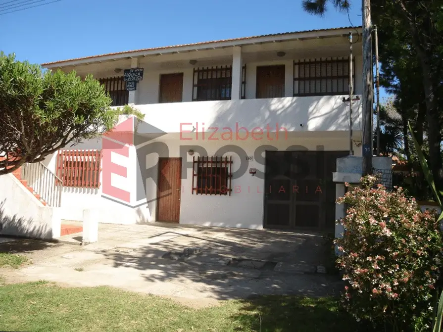 Casa + 3 departamentos – Calle 5 N° 289, e/8 y 10, Las Toninas