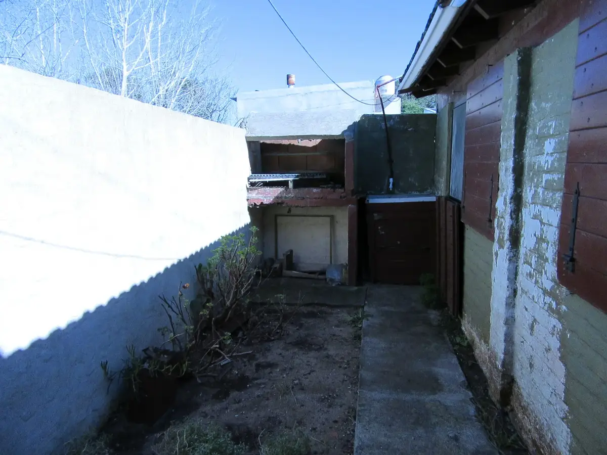 Casa alpina + departamento independiente. –Calle 7 N°633 e/16 y 18 , Las Toninas - Imagen 2