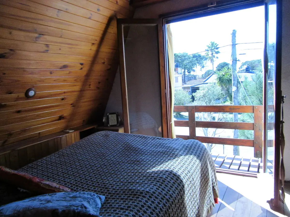 Casa alpina + departamento independiente. –Calle 7 N°633 e/16 y 18 , Las Toninas - Imagen 12