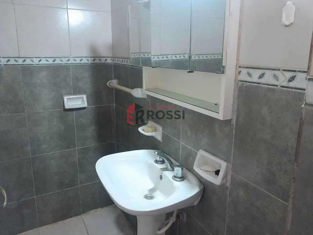 Casa a metros del mar con garaje y parrilla – Zona Calle 1, Las Toninas - Imagen 6