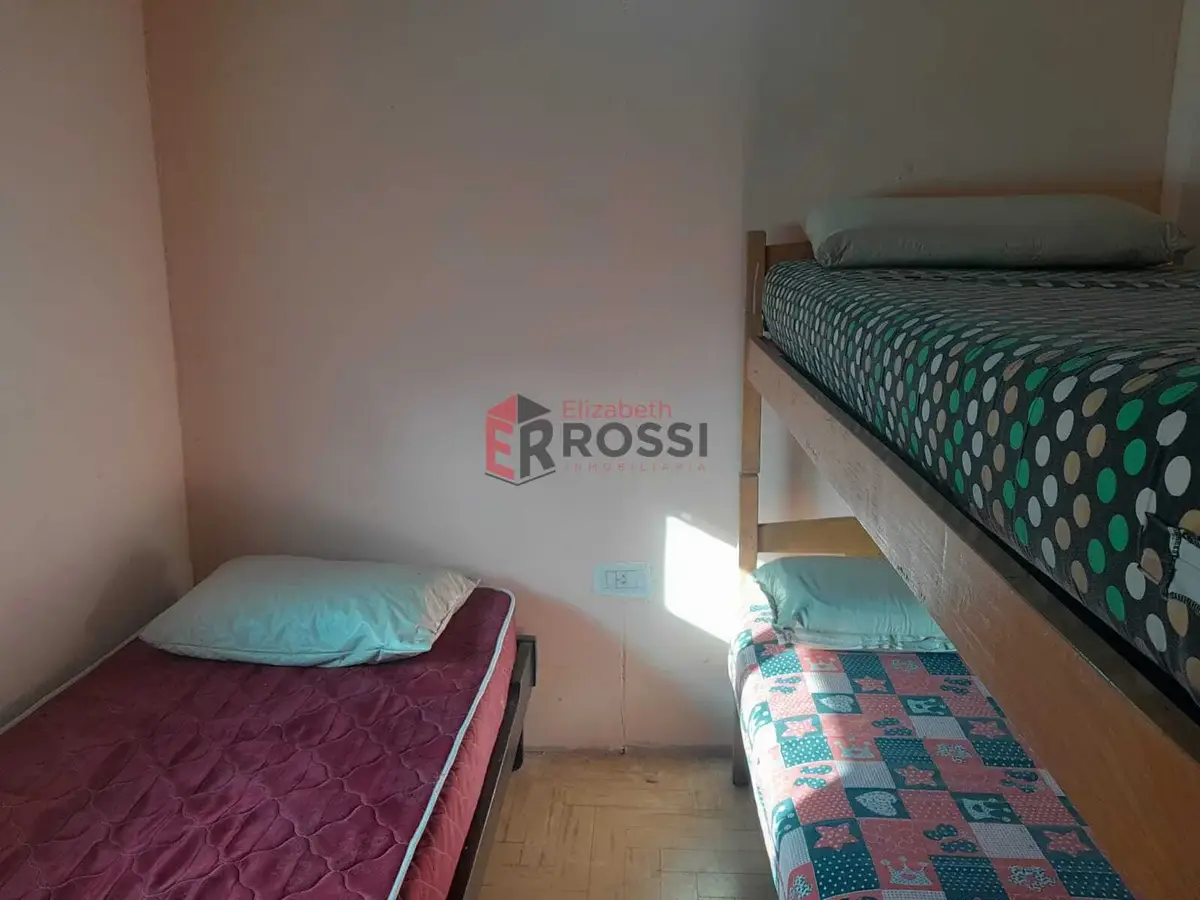 Casa a metros del mar con garaje y parrilla – Zona Calle 1, Las Toninas - Imagen 7