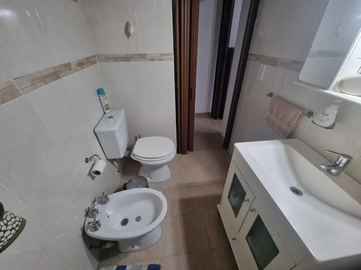 EXCELENTE CASA PARA VIVIR O VACACIONAR!!- calle 48 N°650 e/11 y 13 - Imagen 1