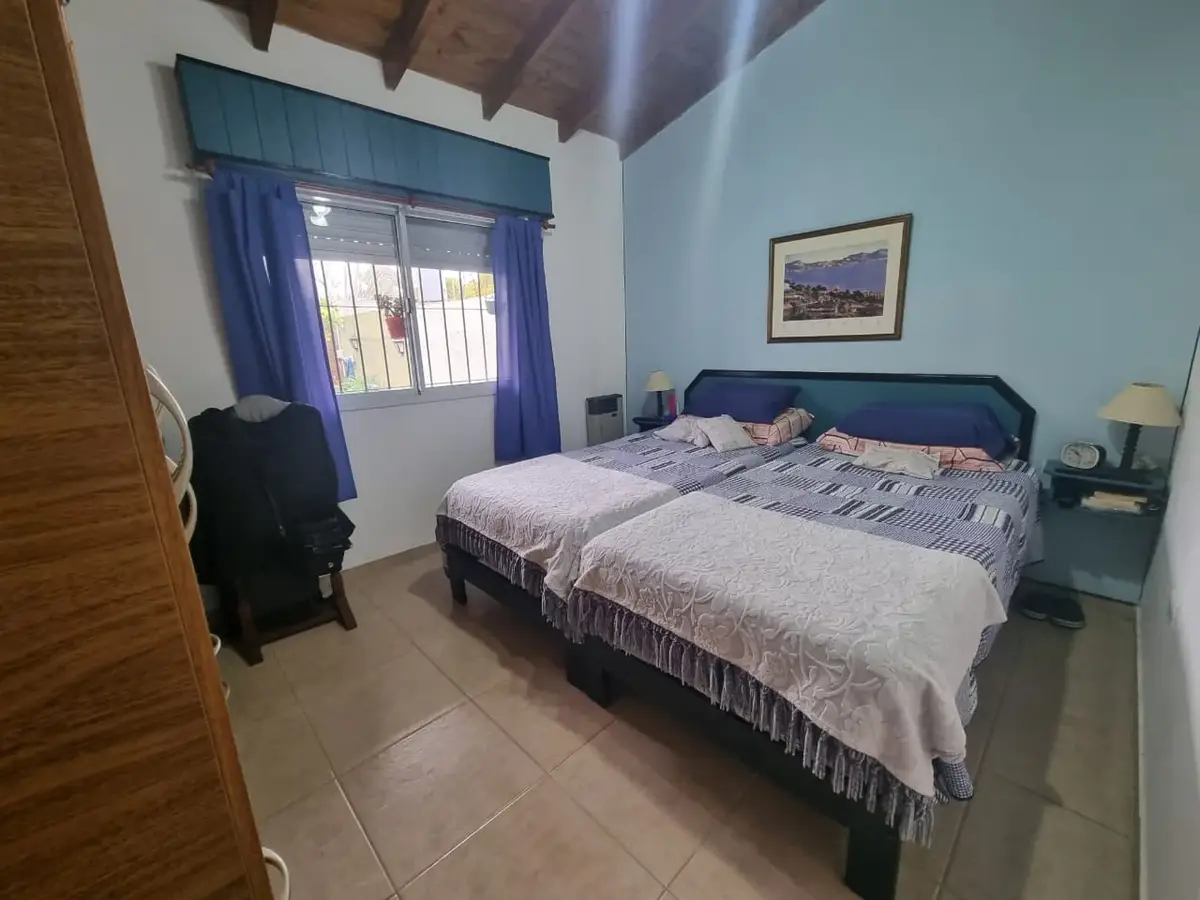 EXCELENTE CASA PARA VIVIR O VACACIONAR!!- calle 48 N°650 e/11 y 13 - Imagen 3