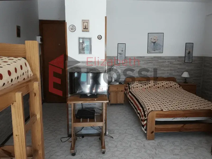 Luminoso Monoambiente con Balcón Francés – Calle 1 N° 1653, Las Toninas - Imagen 1