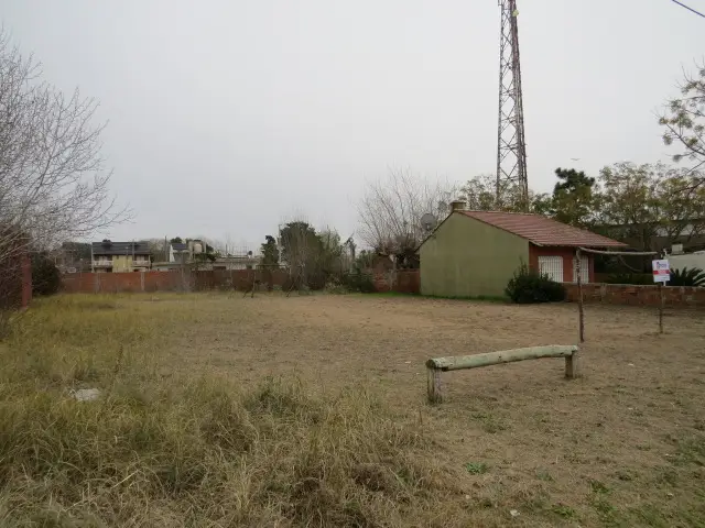 Lote nivelado y con excelente ubicación – Calle 5 e/ 24 y 26, Las Toninas - Imagen 4